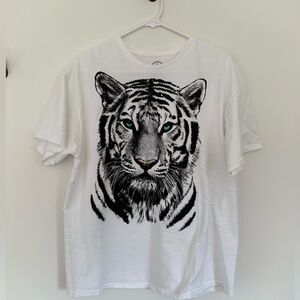 Tiger Graphic Tshirt